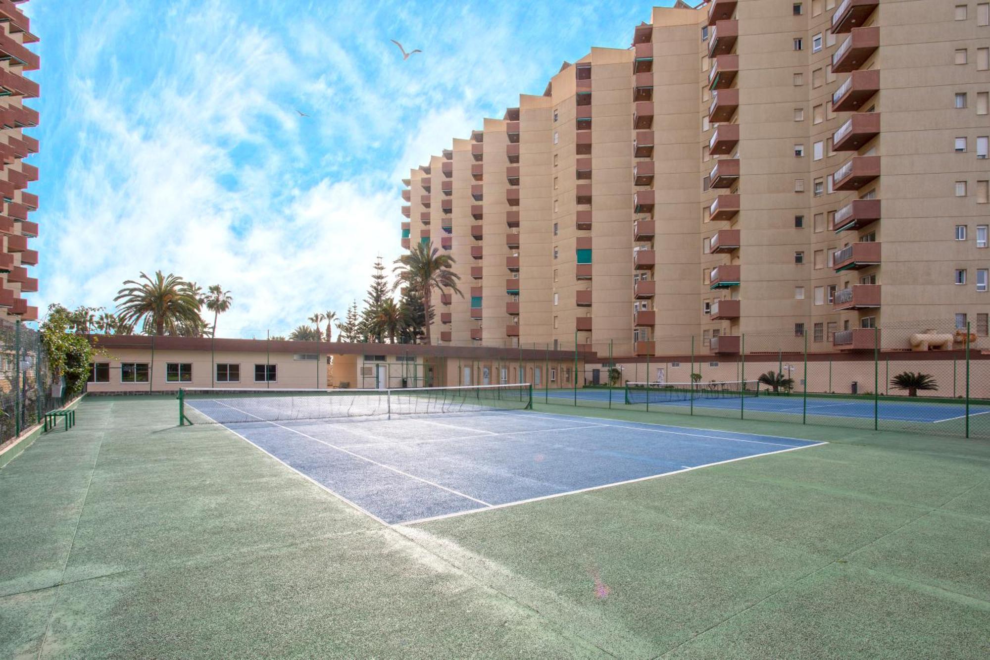 1003 - Seafront Apartment On El Paseo - Air Conditionning - Wi-Fi - Smart Tv Almuñécar Esterno foto