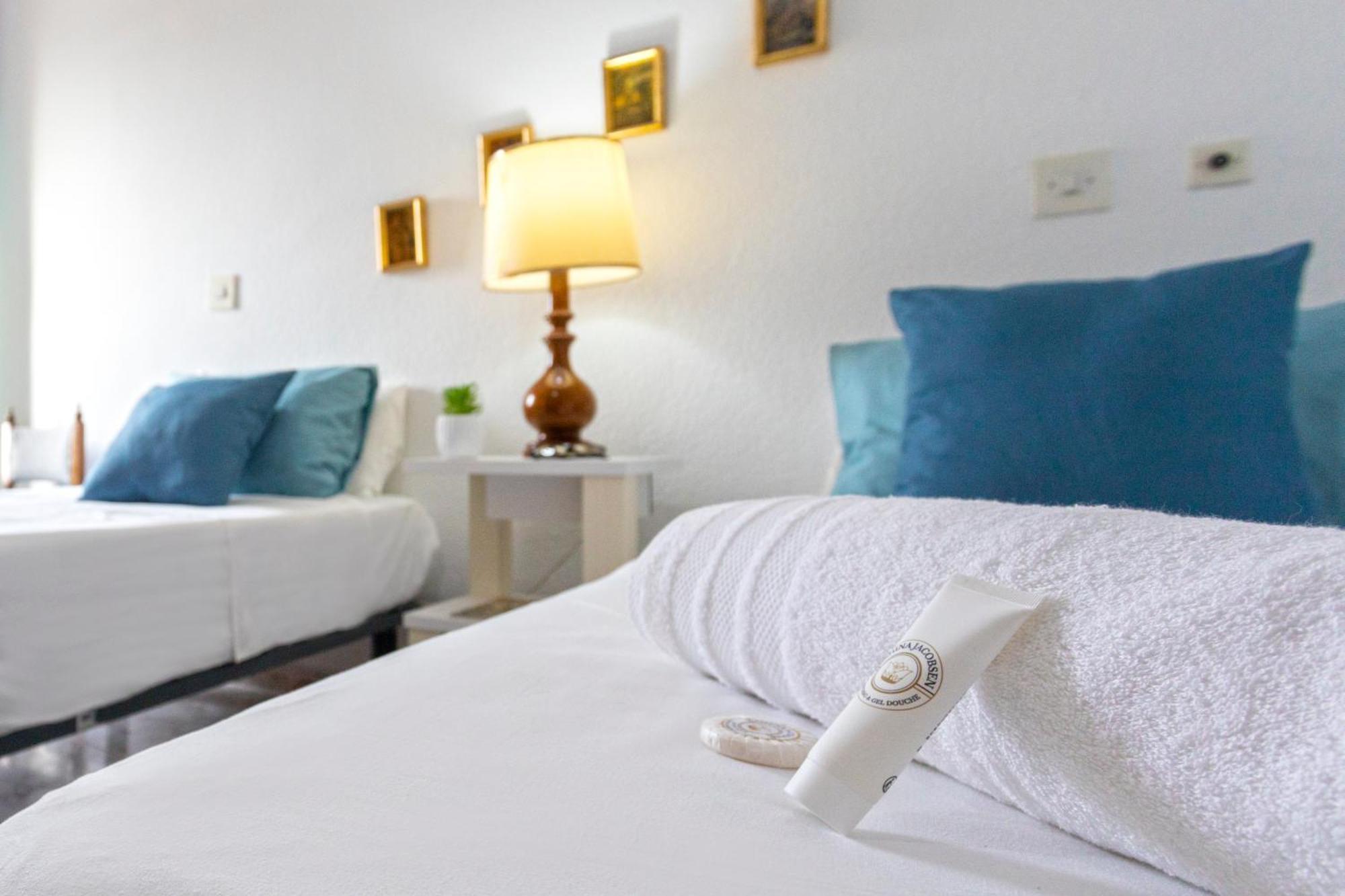 1003 - Seafront Apartment On El Paseo - Air Conditionning - Wi-Fi - Smart Tv Almuñécar Esterno foto