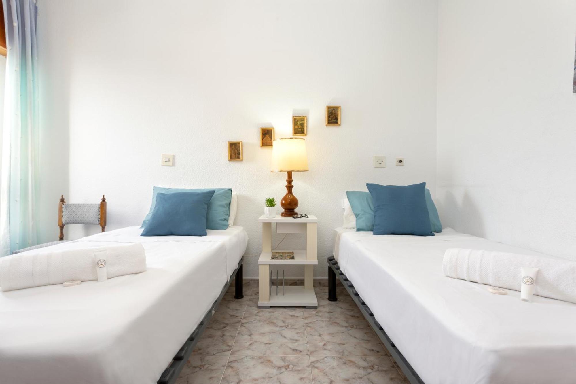 1003 - Seafront Apartment On El Paseo - Air Conditionning - Wi-Fi - Smart Tv Almuñécar Esterno foto